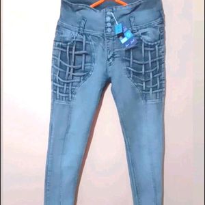 Trendy Jeans For Girls Ladies