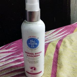 Sunscreen ( The Moms Co.) MRP- ₹474