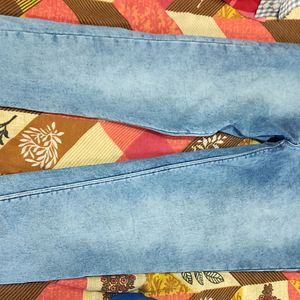 Torn style jeans- size 32