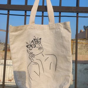 Trendy Minimal Tote Bag