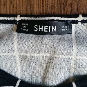 Shein's black&white crop top+short skirt