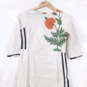 W Off-White Printed Kurta (Women's)