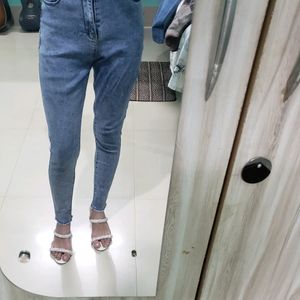 Skinny Light Wash Jeans For Women