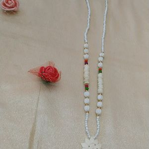 Fashionable White Pendant Necklace For Girls Women