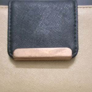 Lino Perros Wallet