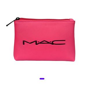 💞M.A.C PINK TRAVEL POUCH 👝