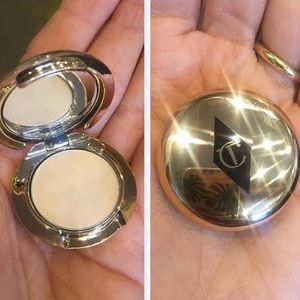 Charlotte tilbury Airbrush powder