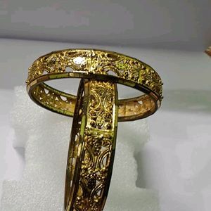 Golden Stylish Bangle's