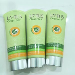 All 😱 Lotus Face Wash ❤️ @180 /-