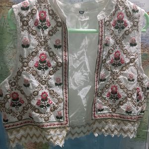 Women Ethnic Shrug