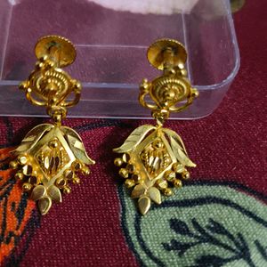 New Rold Gold Ear Rings