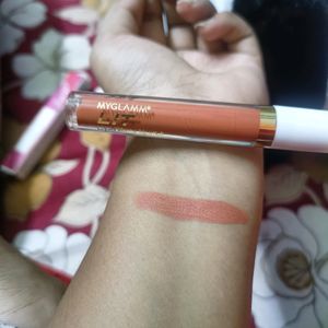 MyGlamm LiquidMatte Waterproof Smachproof Lipstick