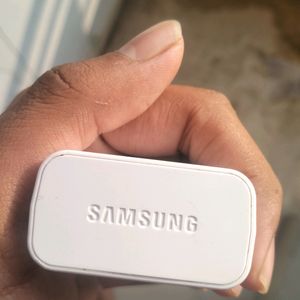 Samsung Charger 100-240v