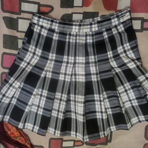 Womens Black And White Check Skirt With Shorts