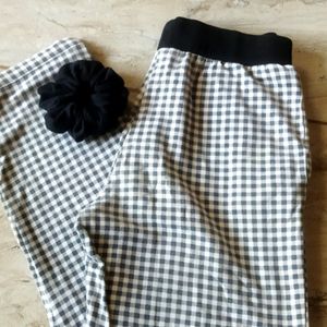 Black Colour Checks Pant