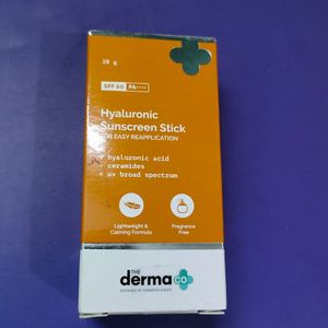 Derma co hyaluronic sunscreen stick