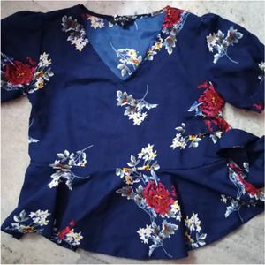 FLORAL PEPLUM TRENDY TOP