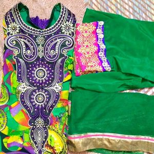 Pakistani Suit💚💜