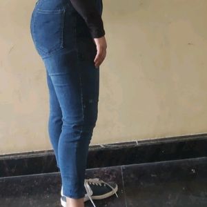 High Waisted Ankle Length Blue Jeans