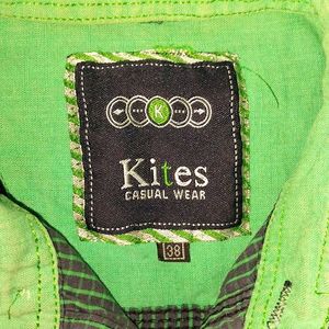 ❤️Kites Casual Wear Green Shirt For UnisexIBust 38