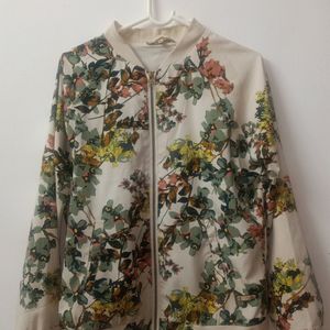 Casual Jacket In Good Condition From Loom Tree Br