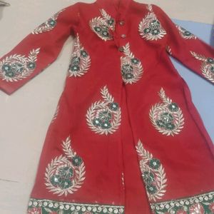 Red Kurti