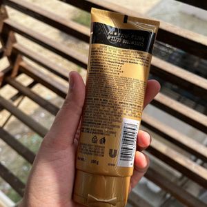 Lakme Glycolic Illuminate Facewash