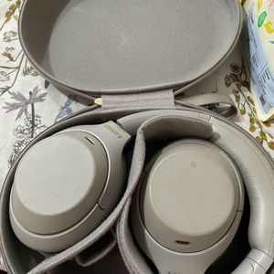 Sony WH-1000XM4 Noise Cancelling Headphones