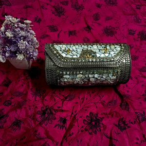 Jodhpuri Trending Clutch