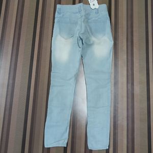 Y-17 Size 28 Slim Fit Women Denim Jeans