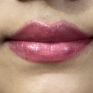 Nykaa Demi MatteLiquid Lippie With Freebie