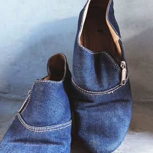 Women Blue Sandals/ Flats