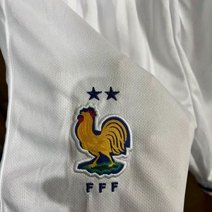 NIKE FRANCE HOME WHITE SHORTS SIZE - M (30-34)