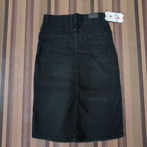 Z-56 Size 30 Women Girl Denim Skirt