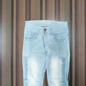 Y-17 Size 28 Slim Fit Women Denim Jeans