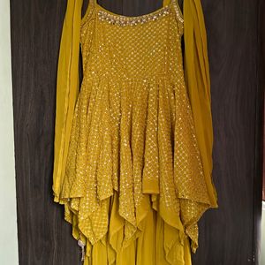 haldi outfit