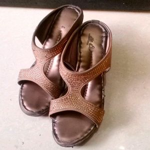 Women Brown Sandals 😍😍