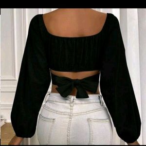 CROP TOP WITH BACK KNOT