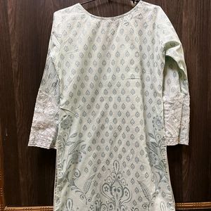 Beautiful Pakistani Kurta With Dupatta