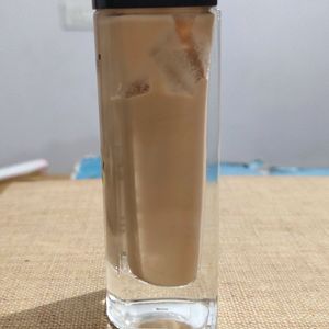 Swiss Beauty Natural Beige Foundation