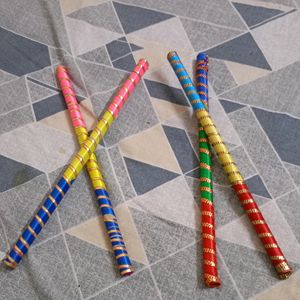 2 Pairs Of Dandiya Sticks