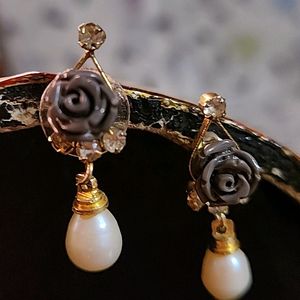 Beautiful Rose Pearl Drop Earrings