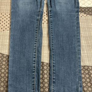 Levis Skinny Blue Jeans