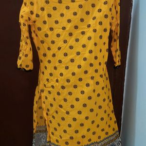 max Women Yellow Kurti Size S