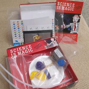 SCIENCE IS MAGIC- KIT- SCIENC Series - 8+ Yrs