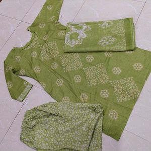 Light Green Kurti And Pant Set