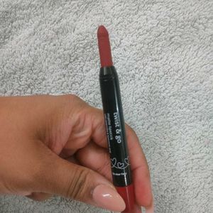 Plum Matte Lip Crayon In Shade 126 Dear Fiery