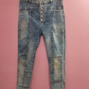 Slim Fit Fashionable Jeans