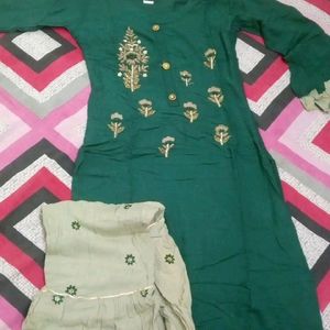 Beautiful 😍 Green Skirt Kurta