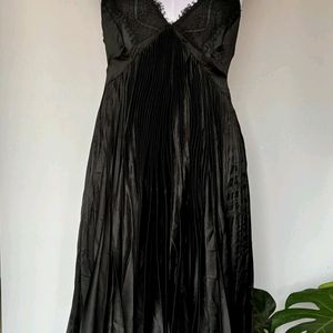 Vintage Luxurious Black Dress